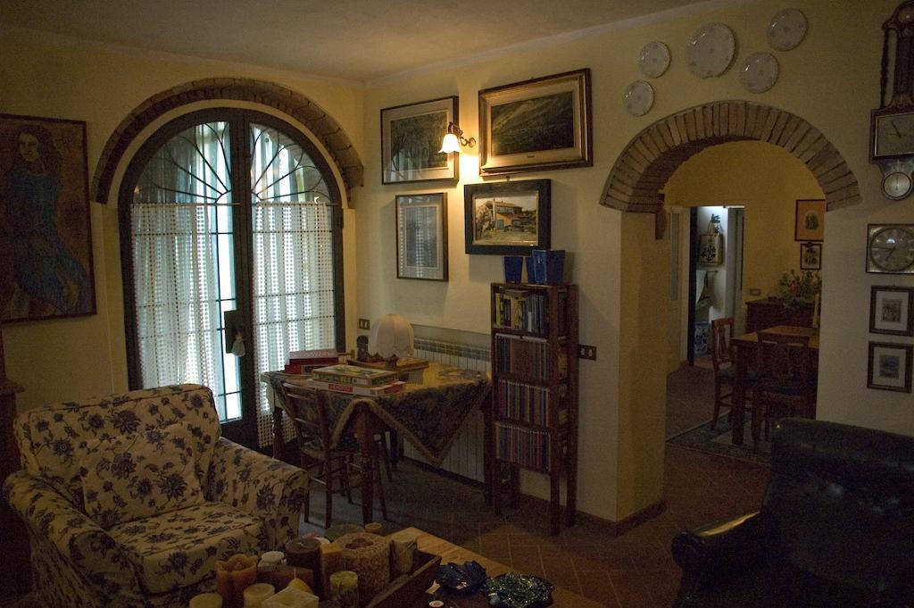Вилла Agriturismo La Leccia Биббона Экстерьер фото